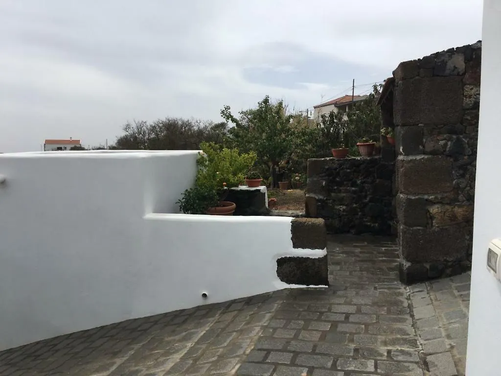 Casa Viges Villa El Pinar  0*, El Pinar (El Hierro)